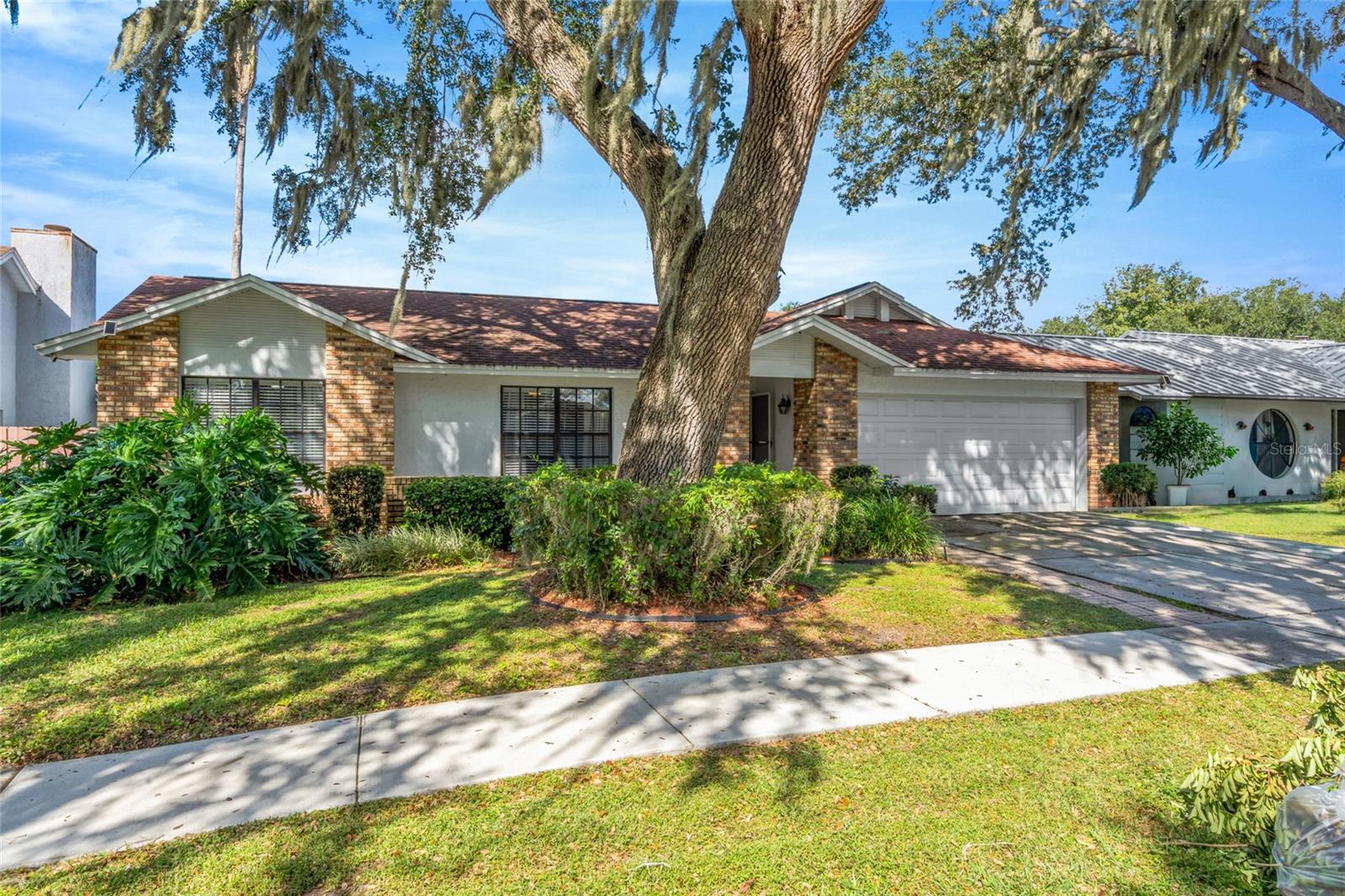 1908 LANDSIDE DRIVE