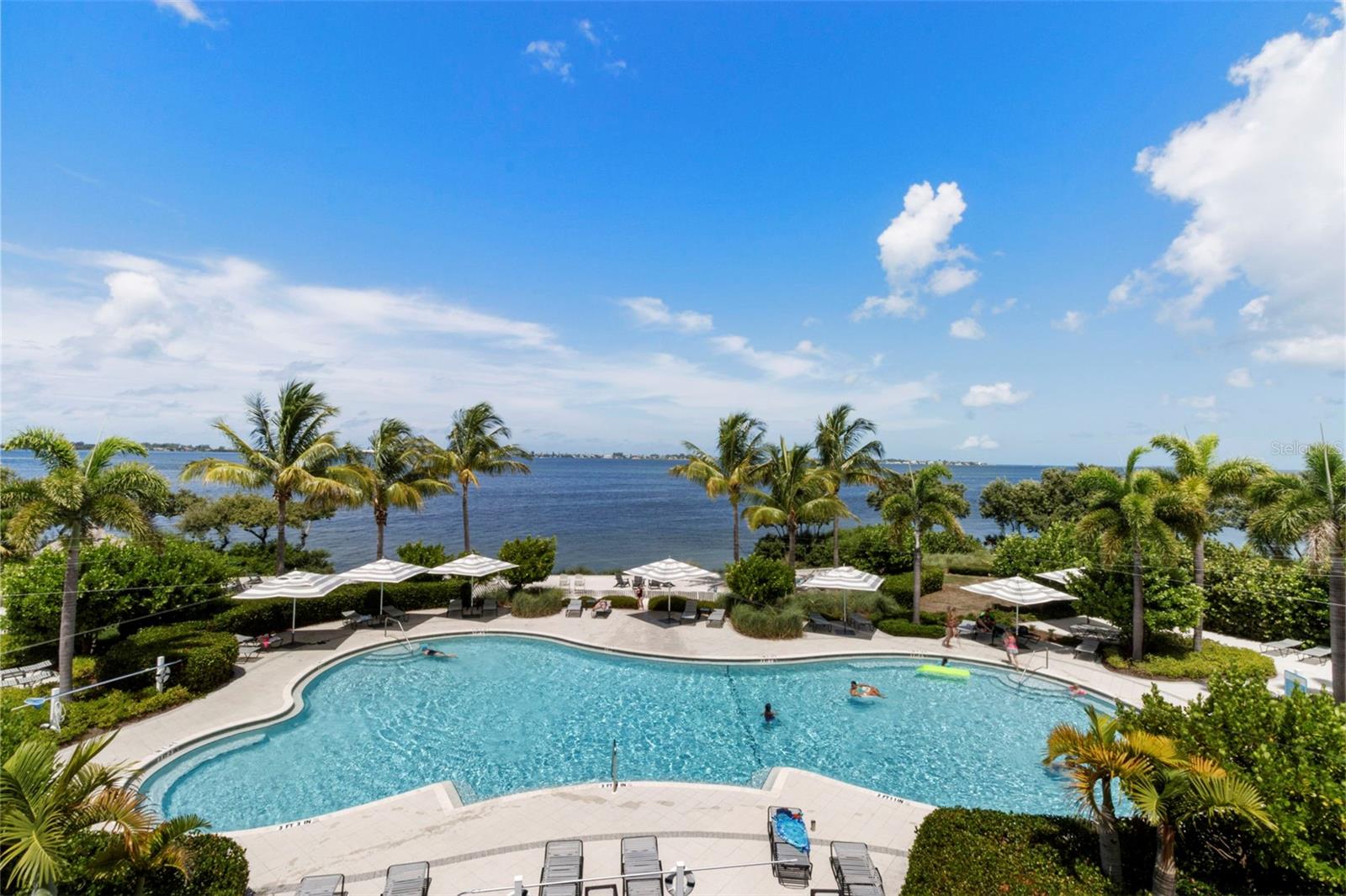 MANGROVE WALK ON HARBOUR ISLE PH 30 - Residential