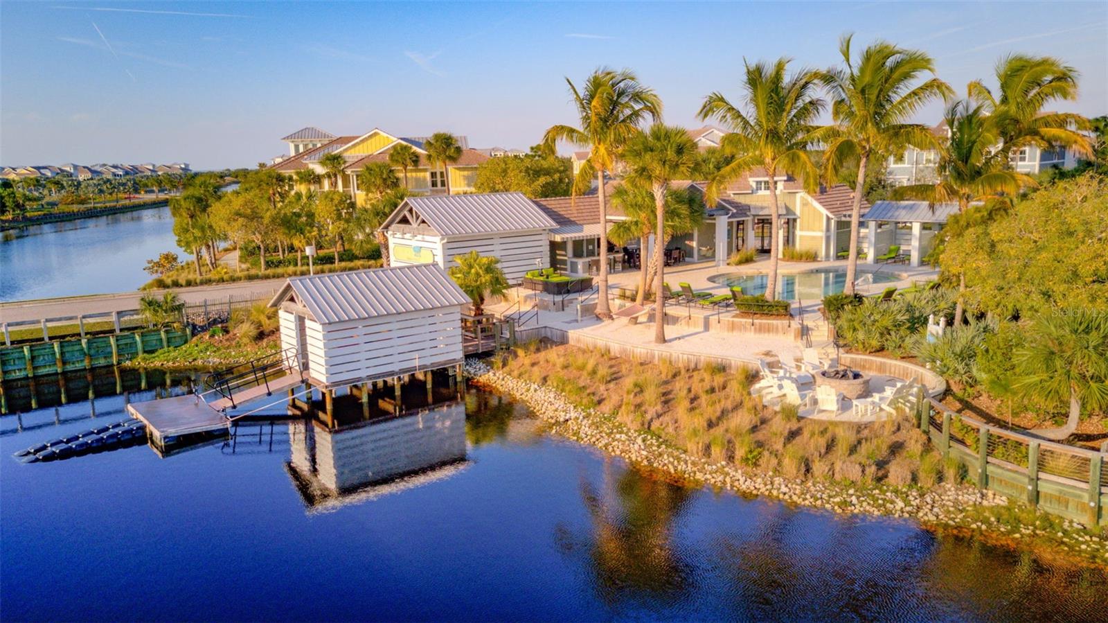 MANGROVE WALK ON HARBOUR ISLE PH 30 - Residential