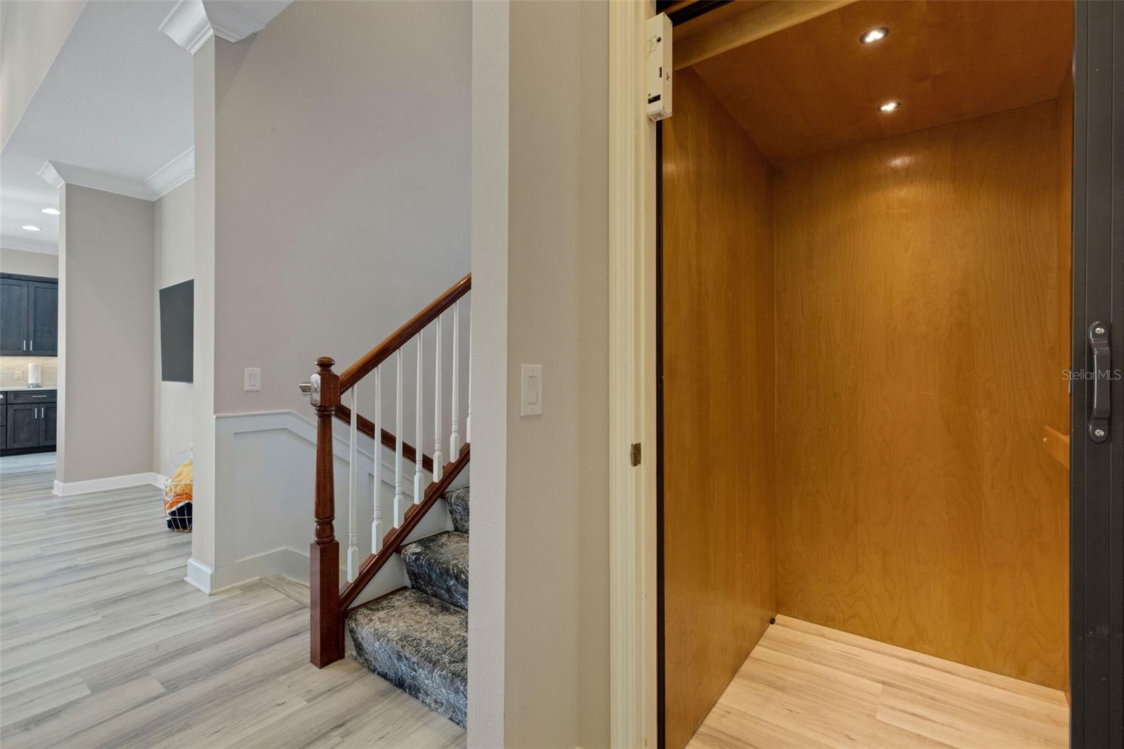 MANGROVE WALK ON HARBOUR ISLE PH 30 - Residential