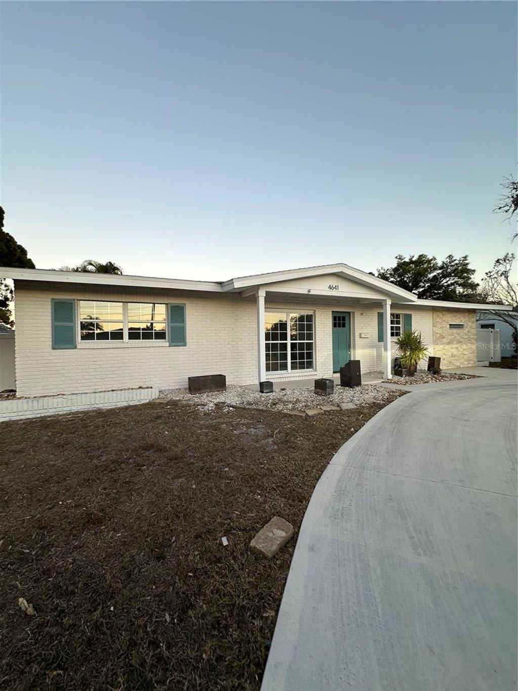 Photo of 4641 Shore Acres Boulevard NE, St Petersburg, FL 33703 (MLS # O6379806)