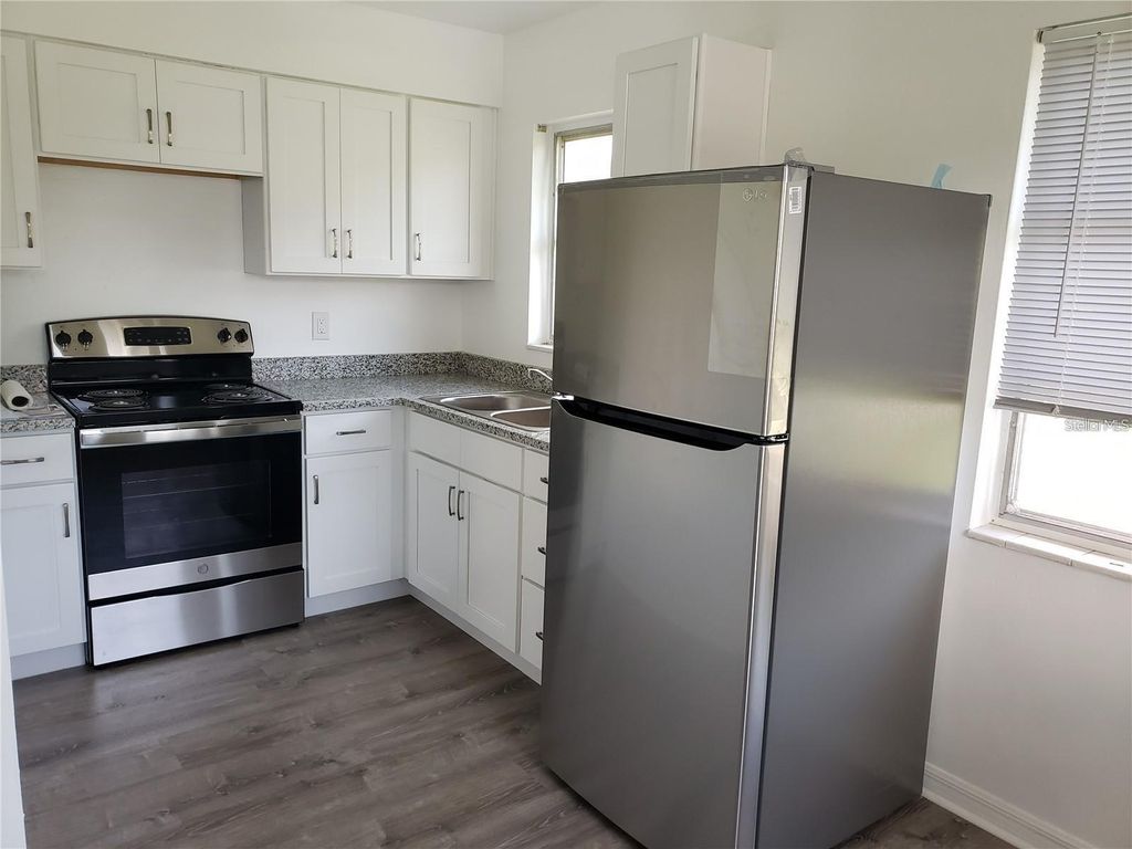 Photo of 815 10th Street NW, Largo, FL 33770 (MLS # TB8471264)