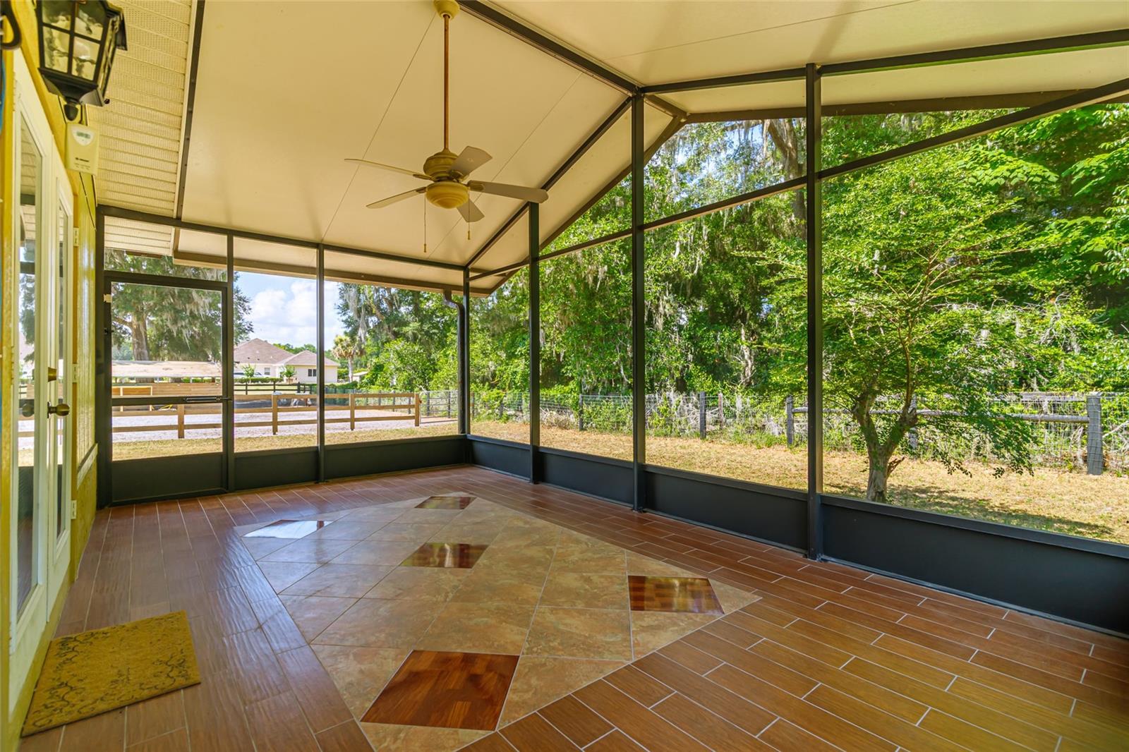 MEADOWBROOK RANCHES - Residential