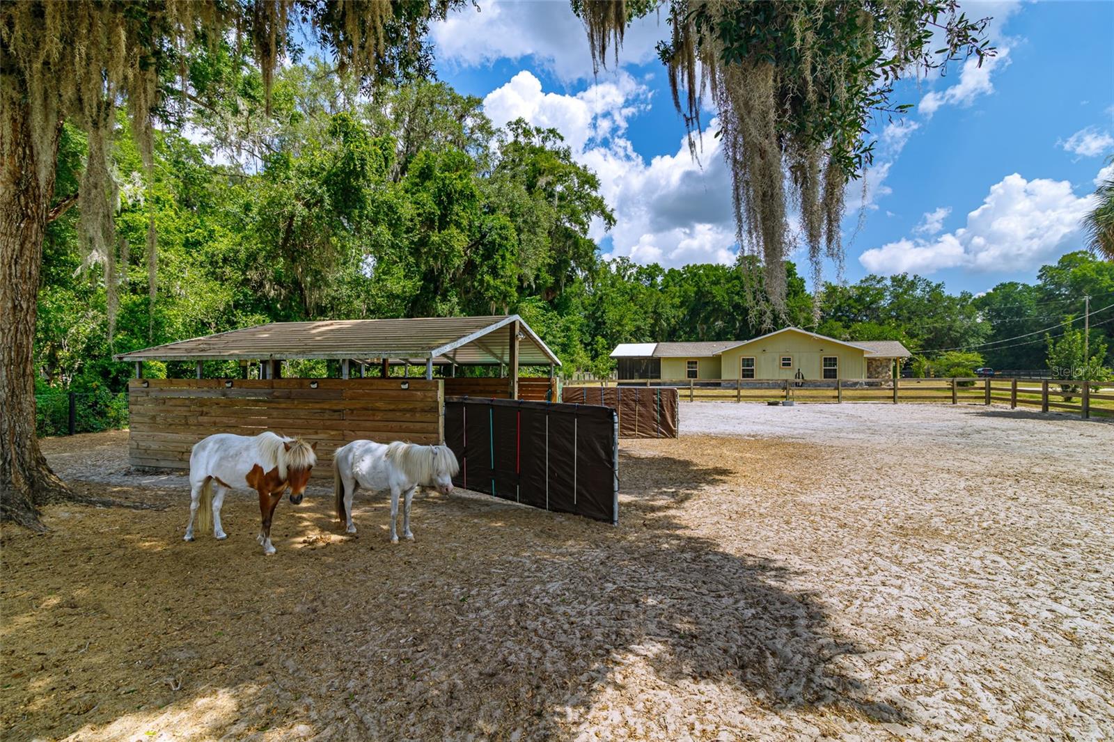 MEADOWBROOK RANCHES - Residential