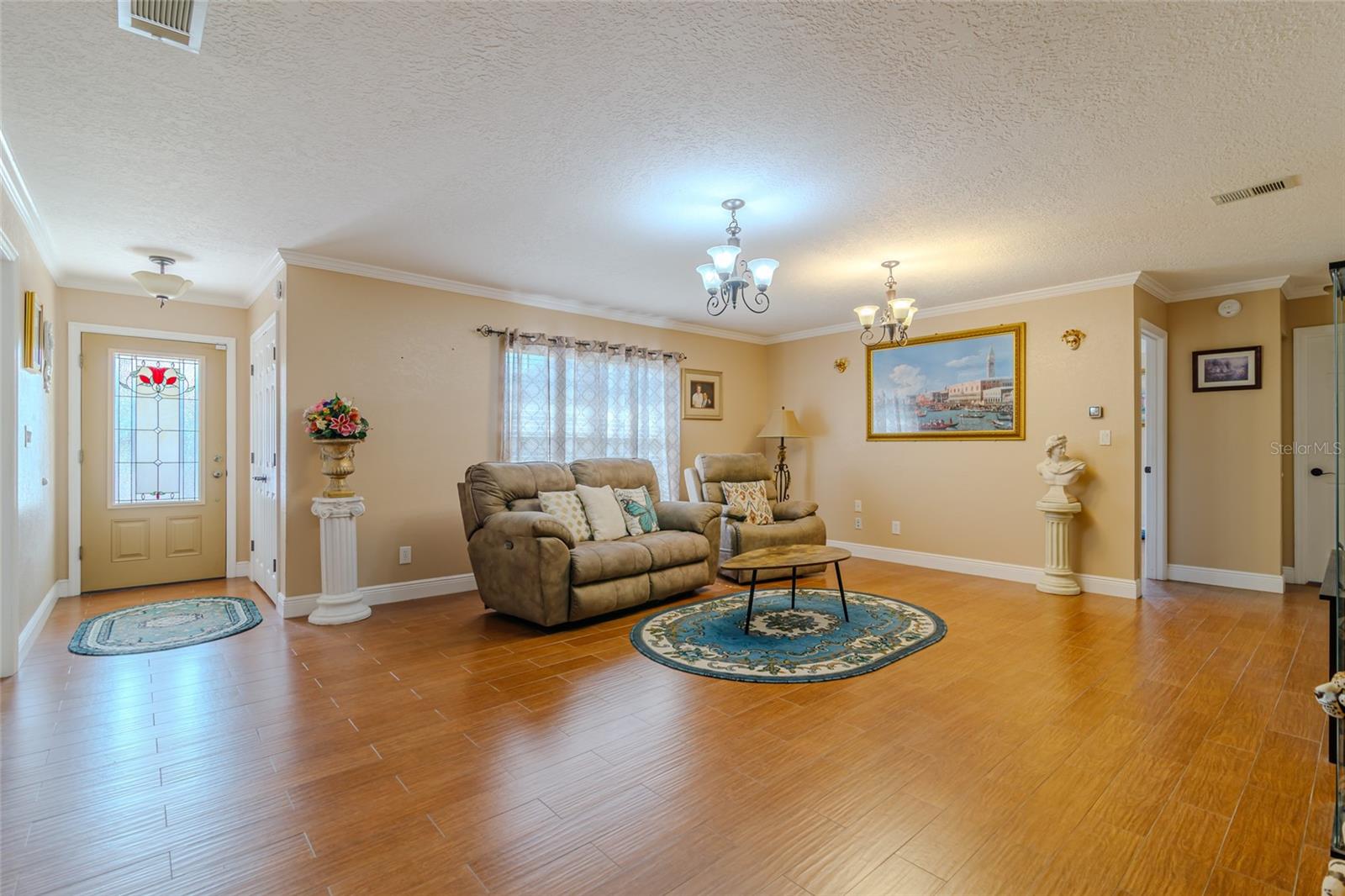 MEADOWBROOK RANCHES - Residential