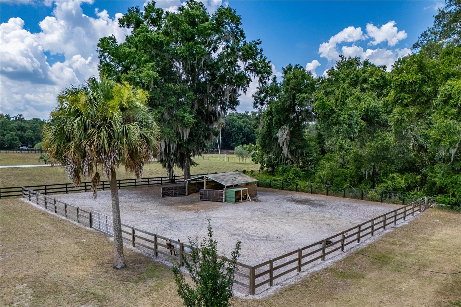 MEADOWBROOK RANCHES - Residential