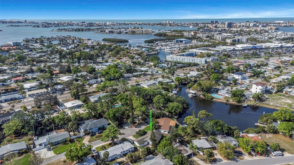 Photo of 6613 Flamingo Way S, St Petersburg, FL 33707 (MLS # TB8488127)