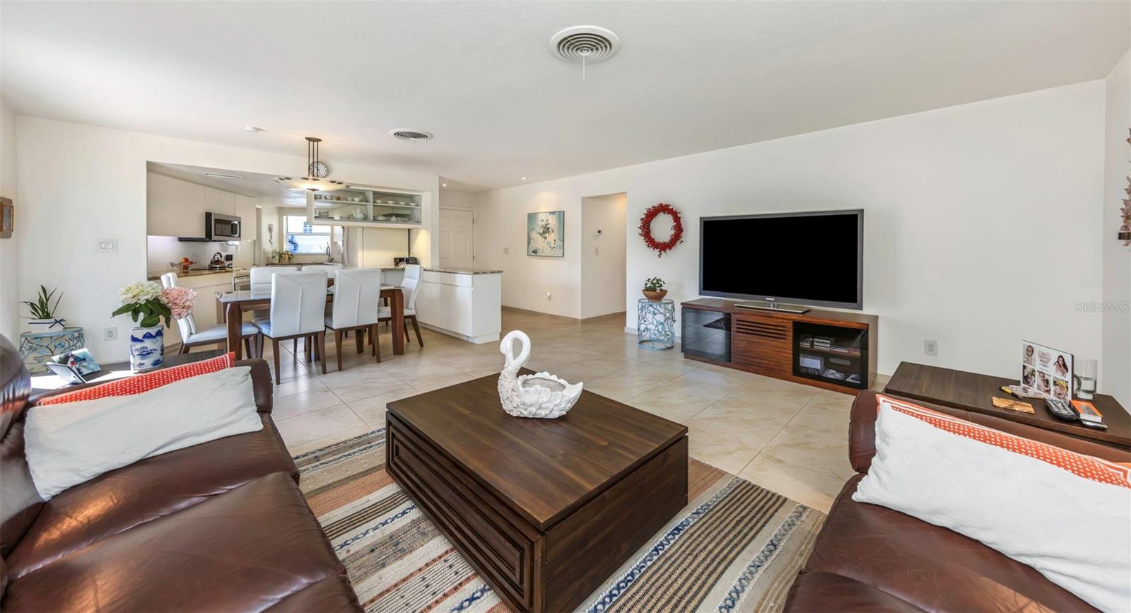 PELICAN CREEK SUB - Residential