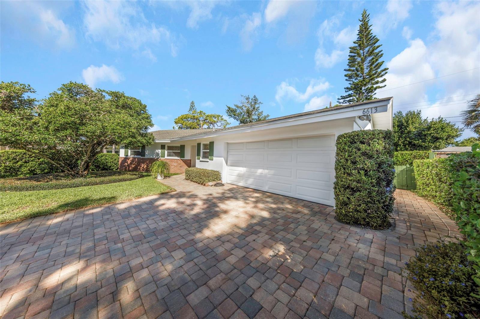 PELICAN CREEK SUB - Residential