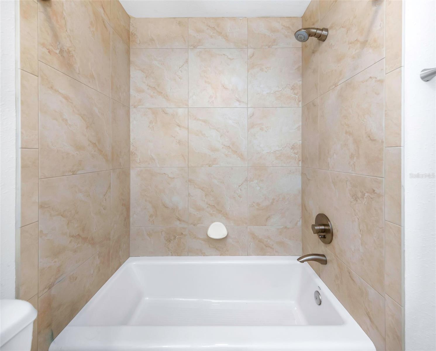 PELICAN CREEK SUB - Residential