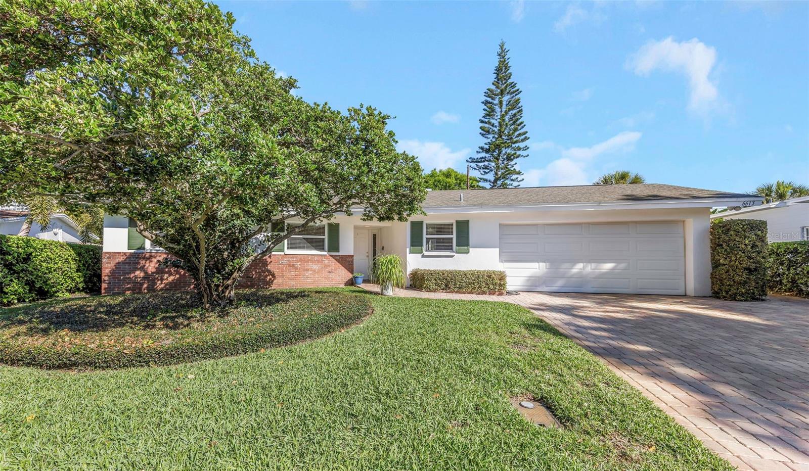 PELICAN CREEK SUB - Residential