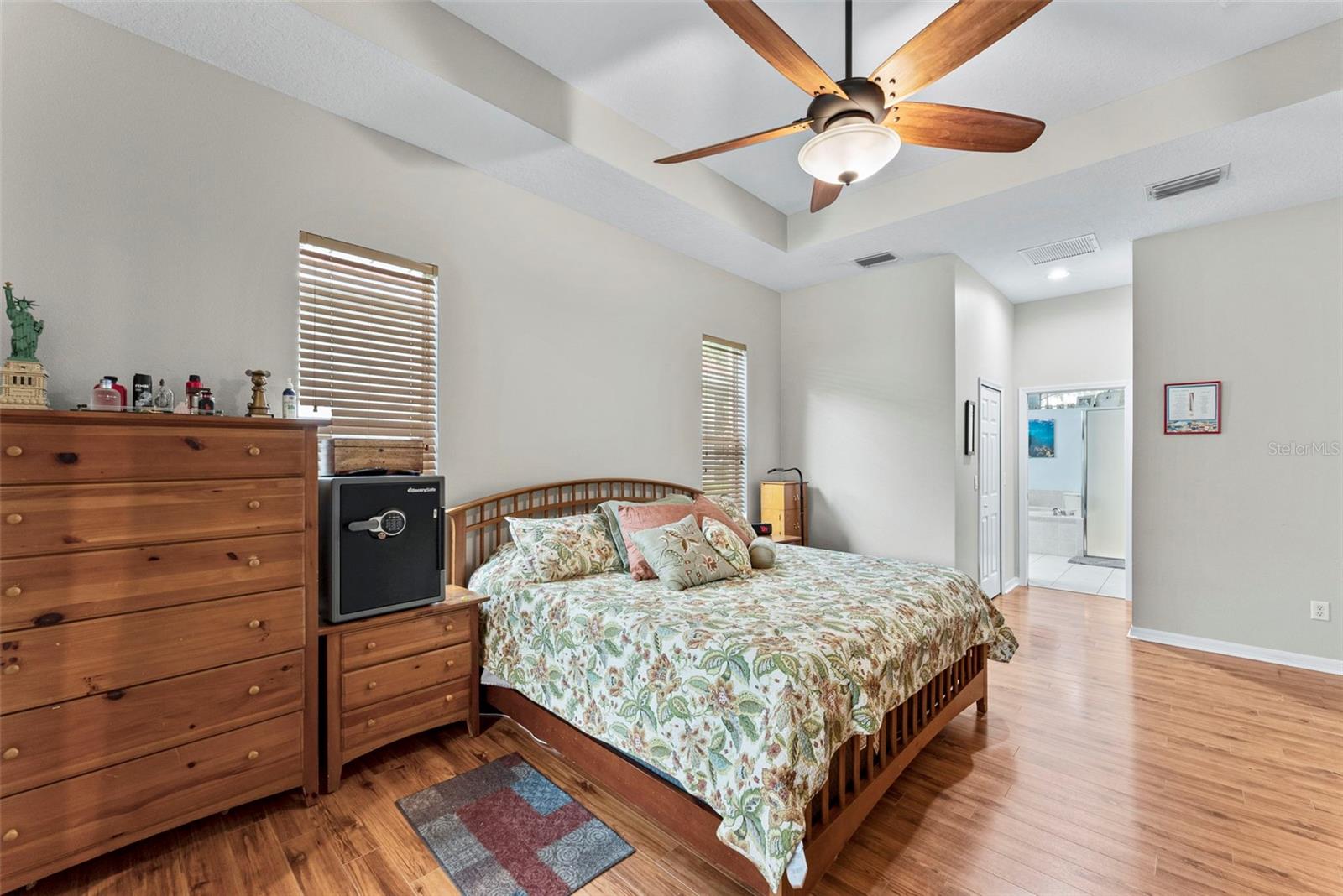 WATERS EDGE - Residential