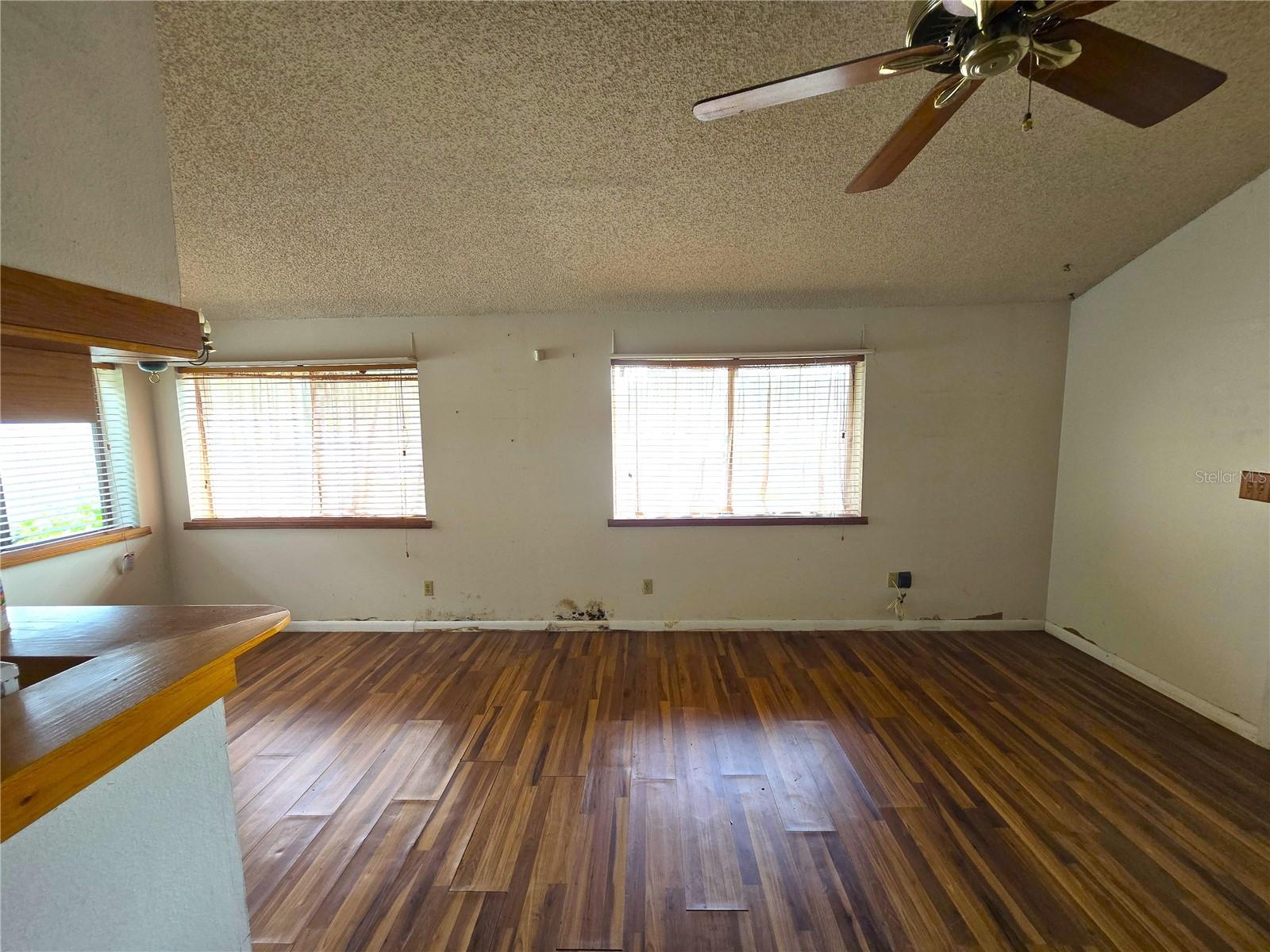 1061 OLD SOUTH DRIVE