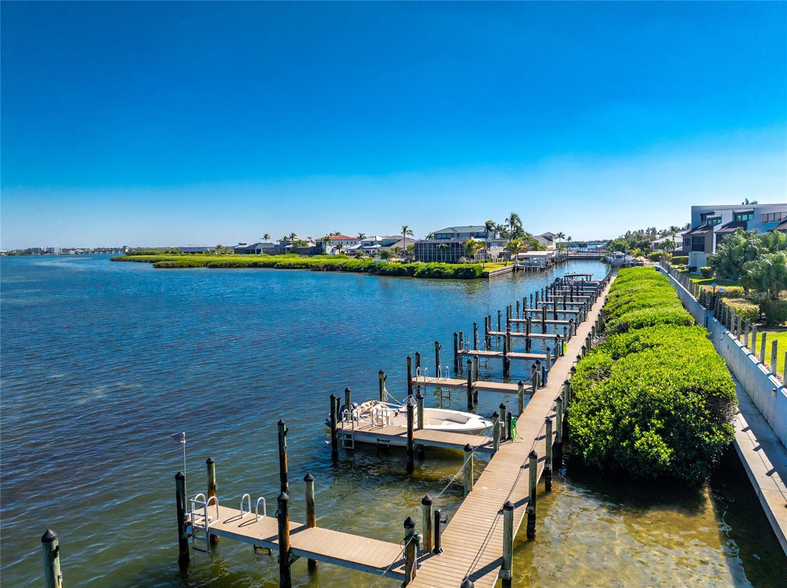 TAMARIND GULF & BAY BLDG A-4 - Residential