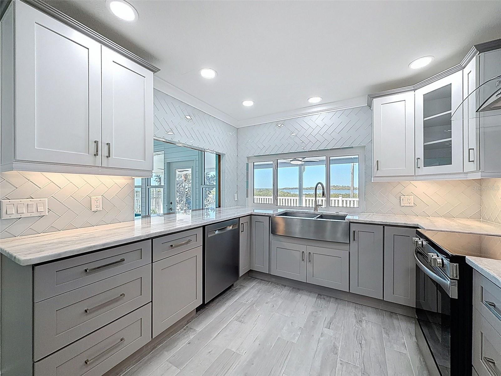 DRIFTWOOD ISLES - Residential