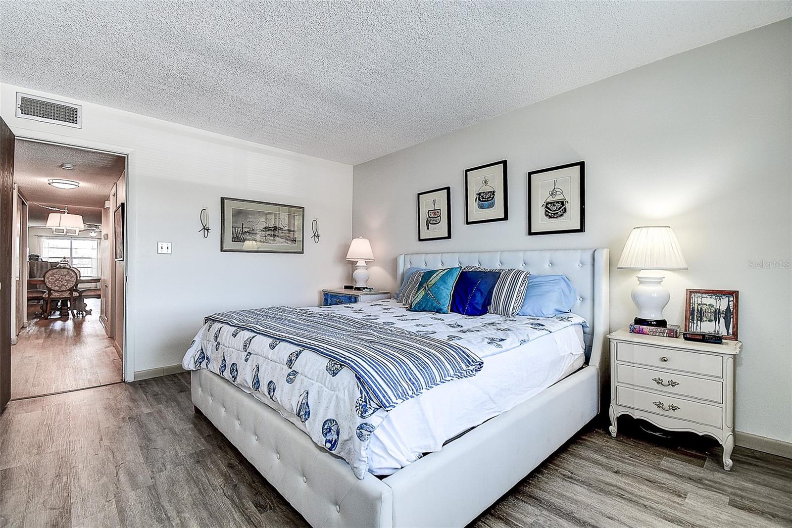 WILLOW LAKE BLDG 5 CONDO - Residential