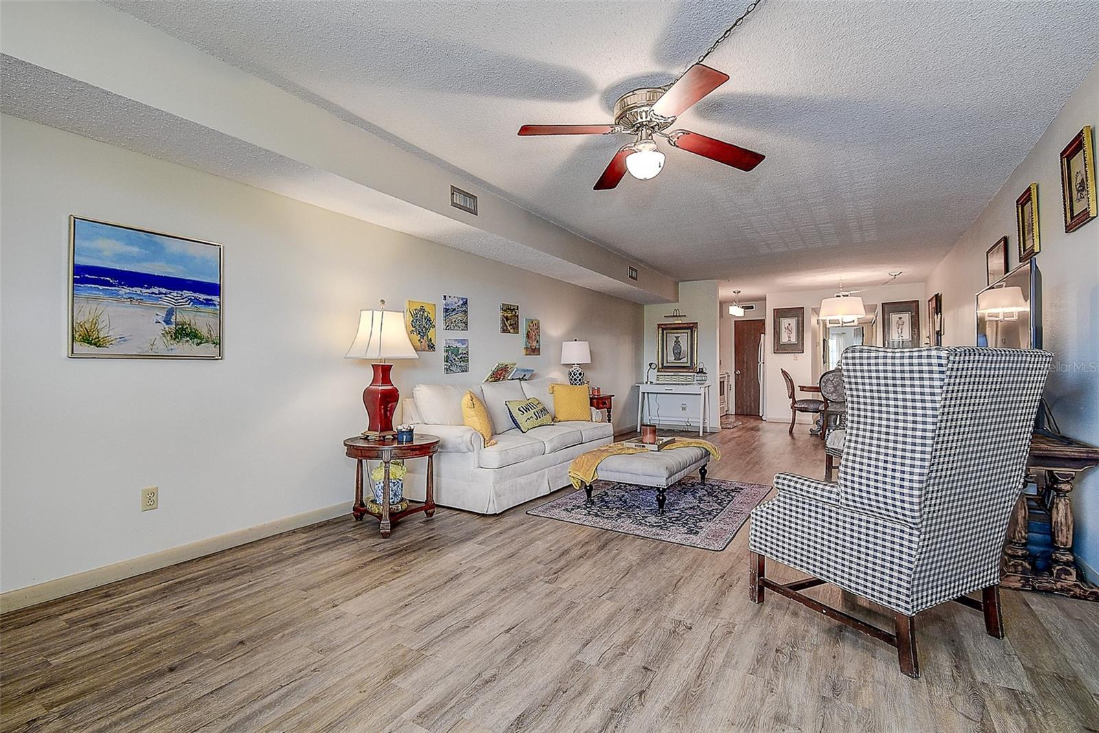 WILLOW LAKE BLDG 5 CONDO - Residential