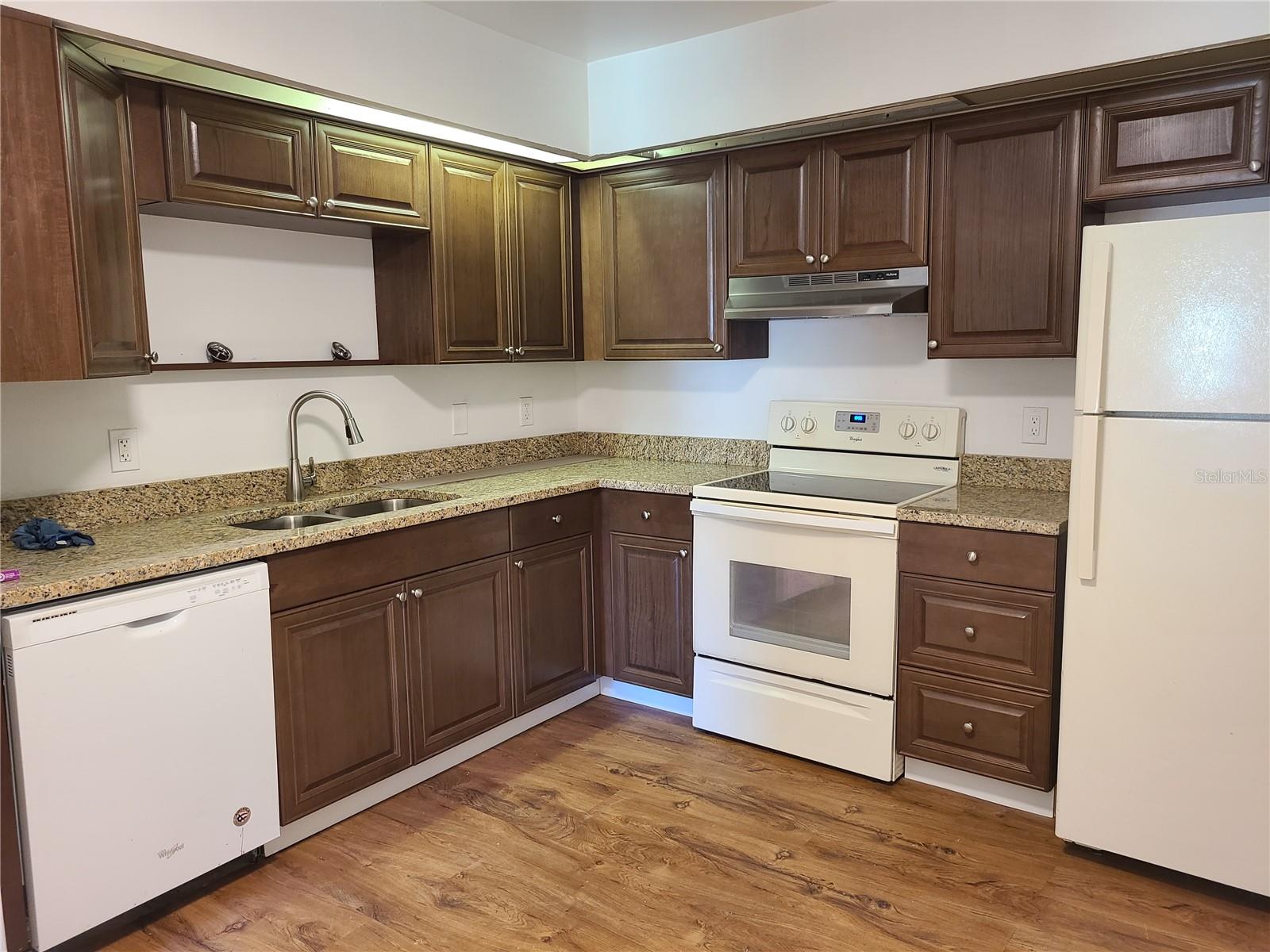 5427 PEACO PLACE