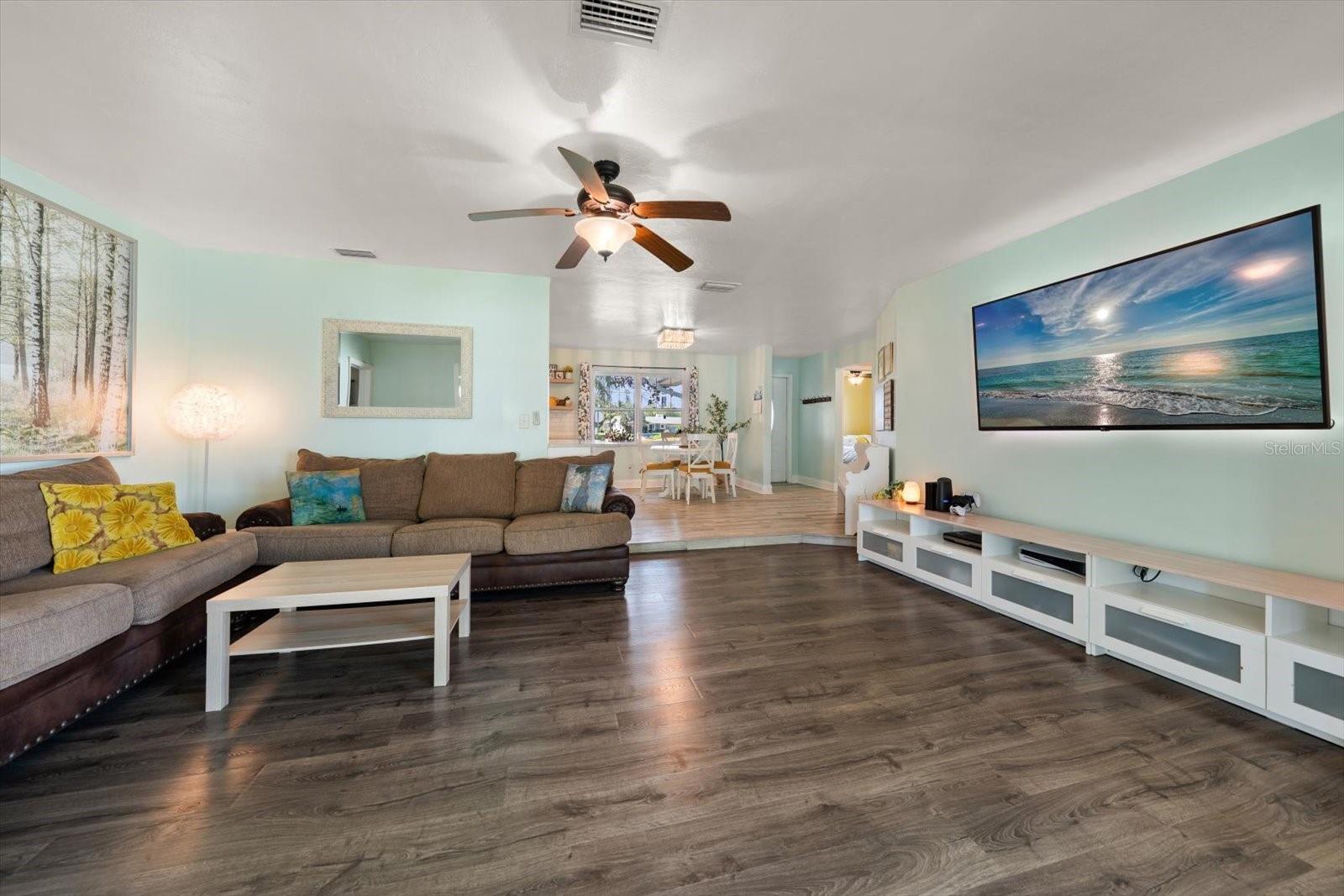 URBAN LAKE ESTATES - Residential