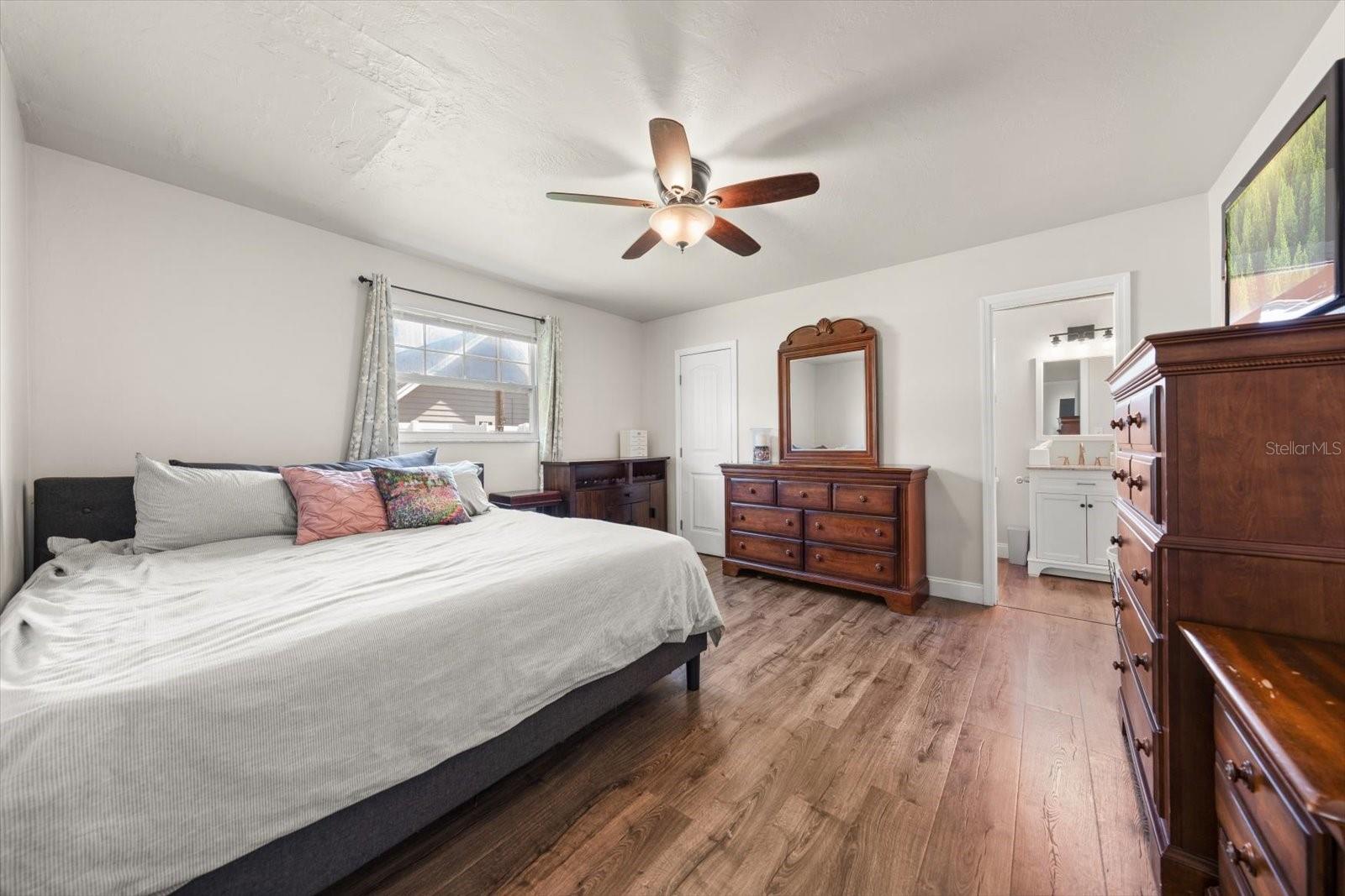 URBAN LAKE ESTATES - Residential