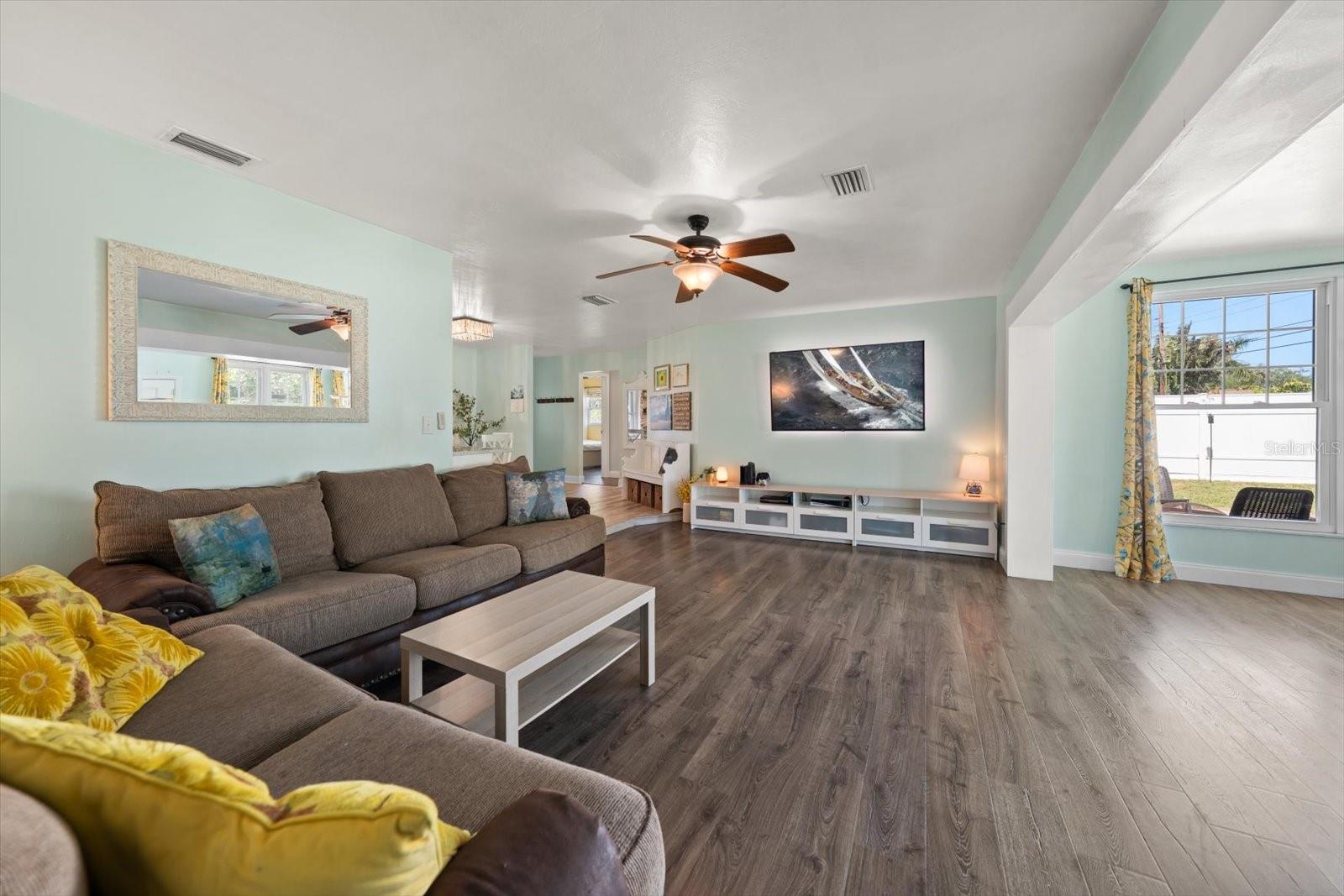 URBAN LAKE ESTATES - Residential