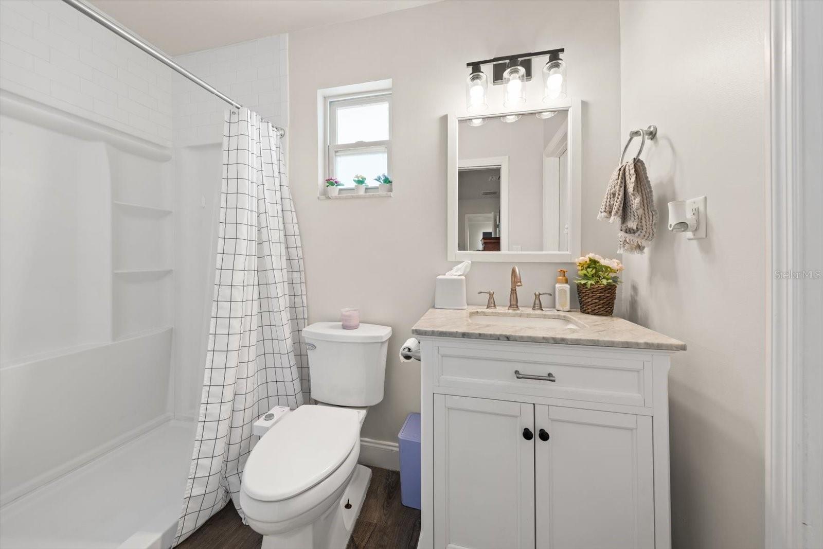 URBAN LAKE ESTATES - Residential