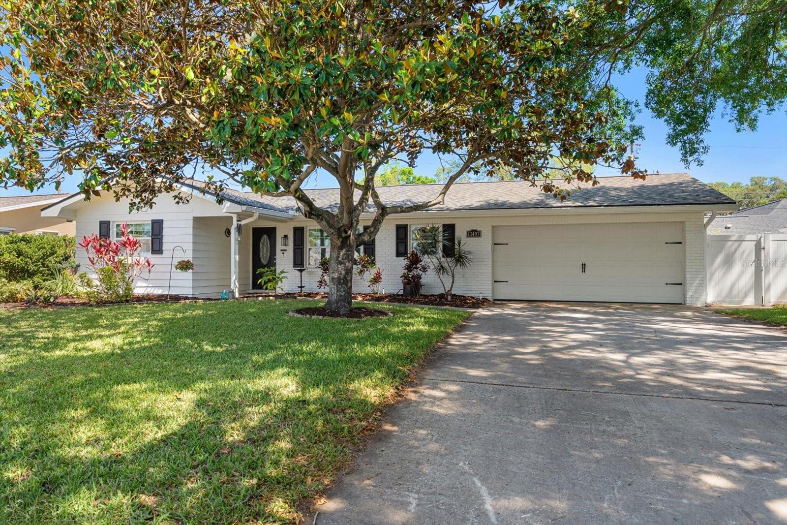 URBAN LAKE ESTATES - Residential