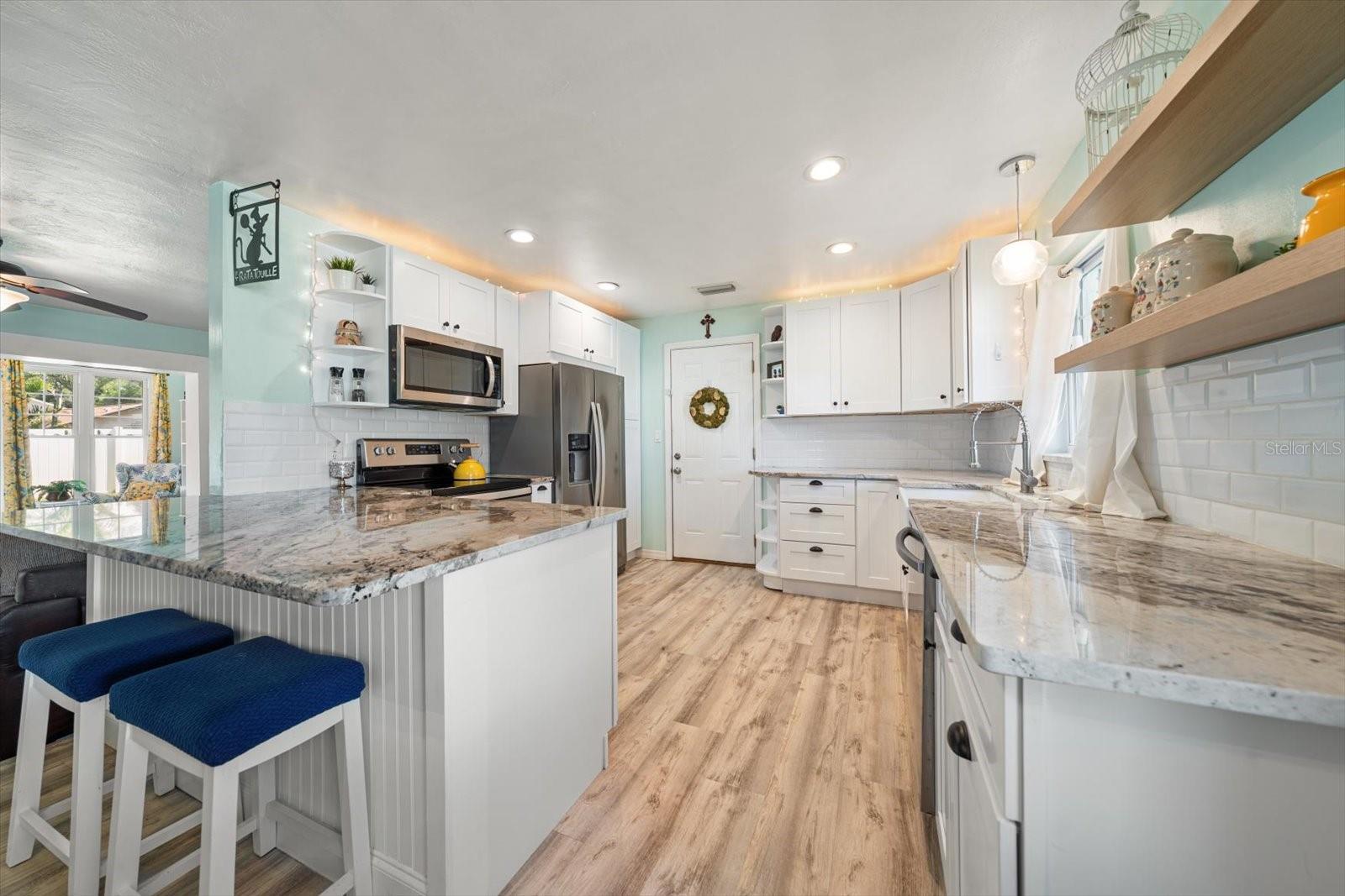 URBAN LAKE ESTATES - Residential