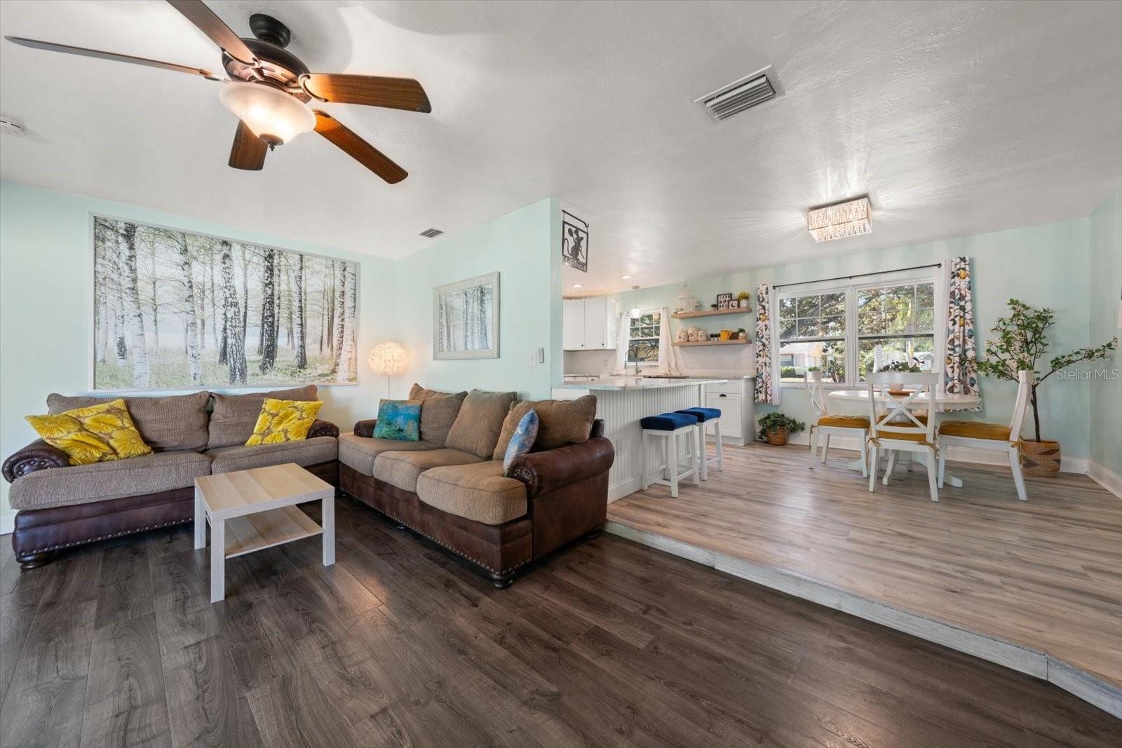 URBAN LAKE ESTATES - Residential