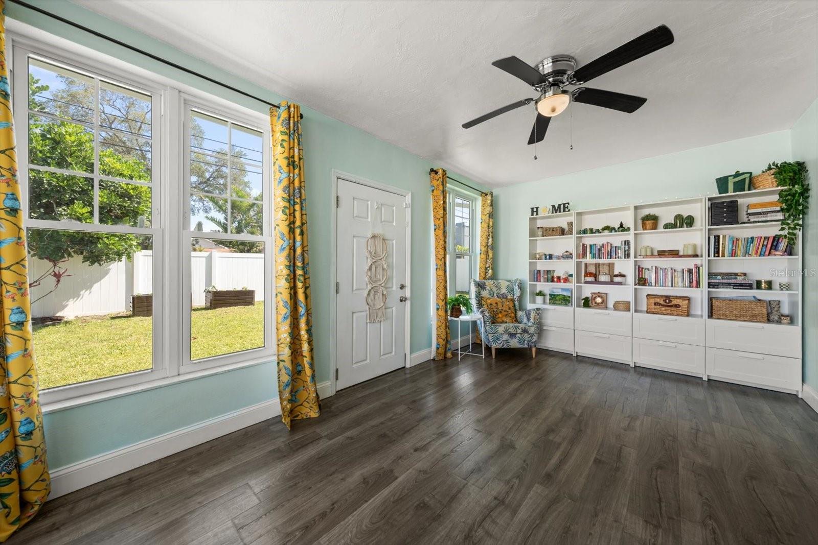 URBAN LAKE ESTATES - Residential