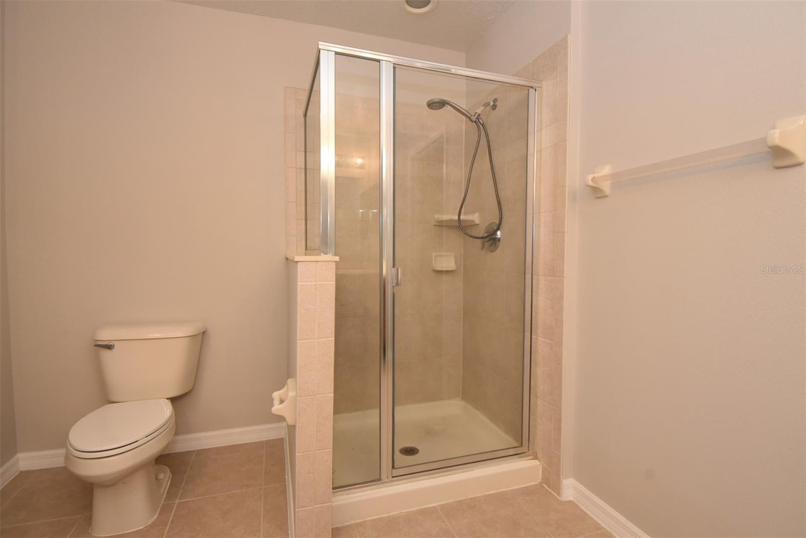 VILLAS AT DEER RUN - Residential Lease