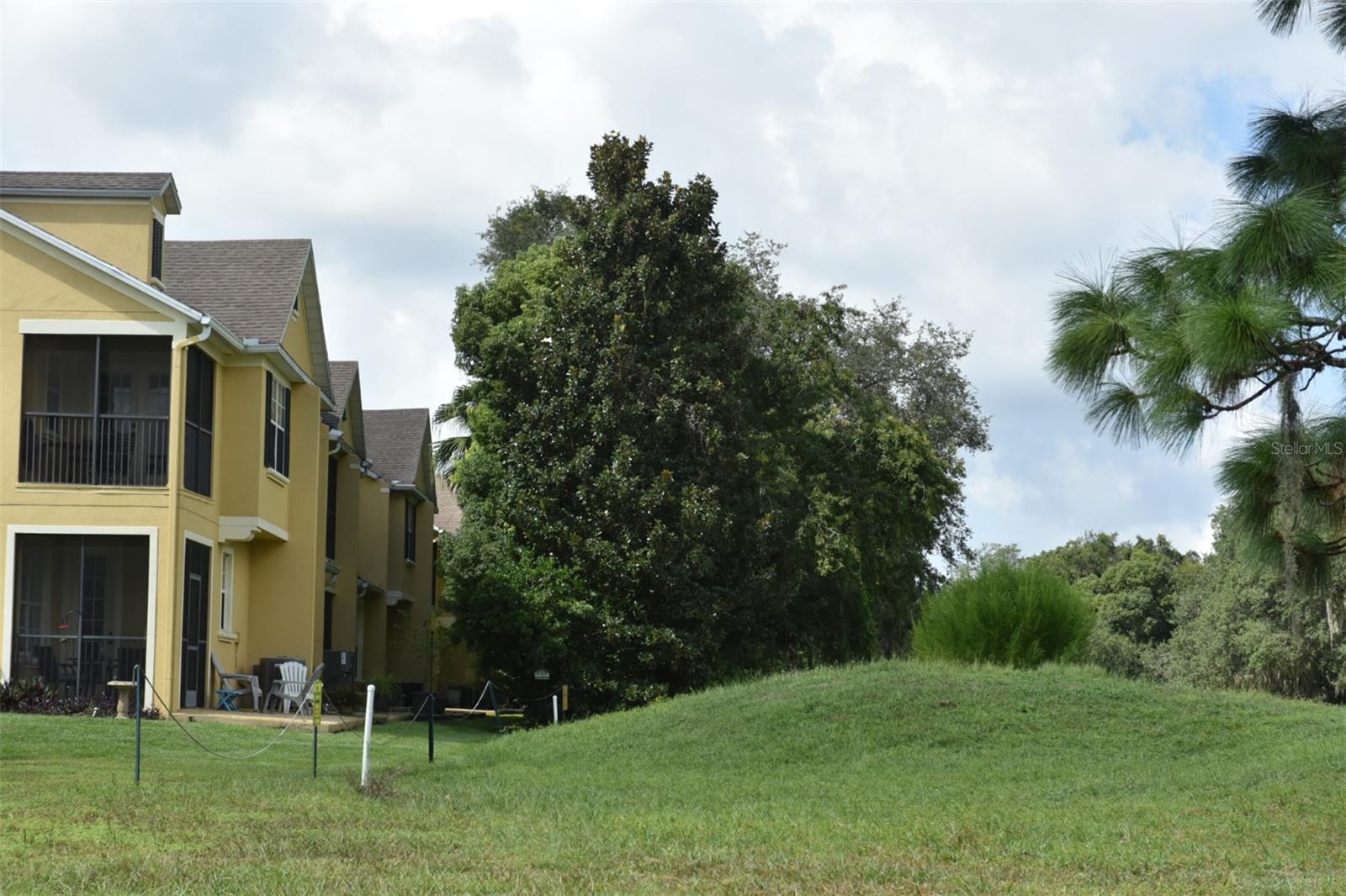 VILLAS AT DEER RUN - Residential Lease