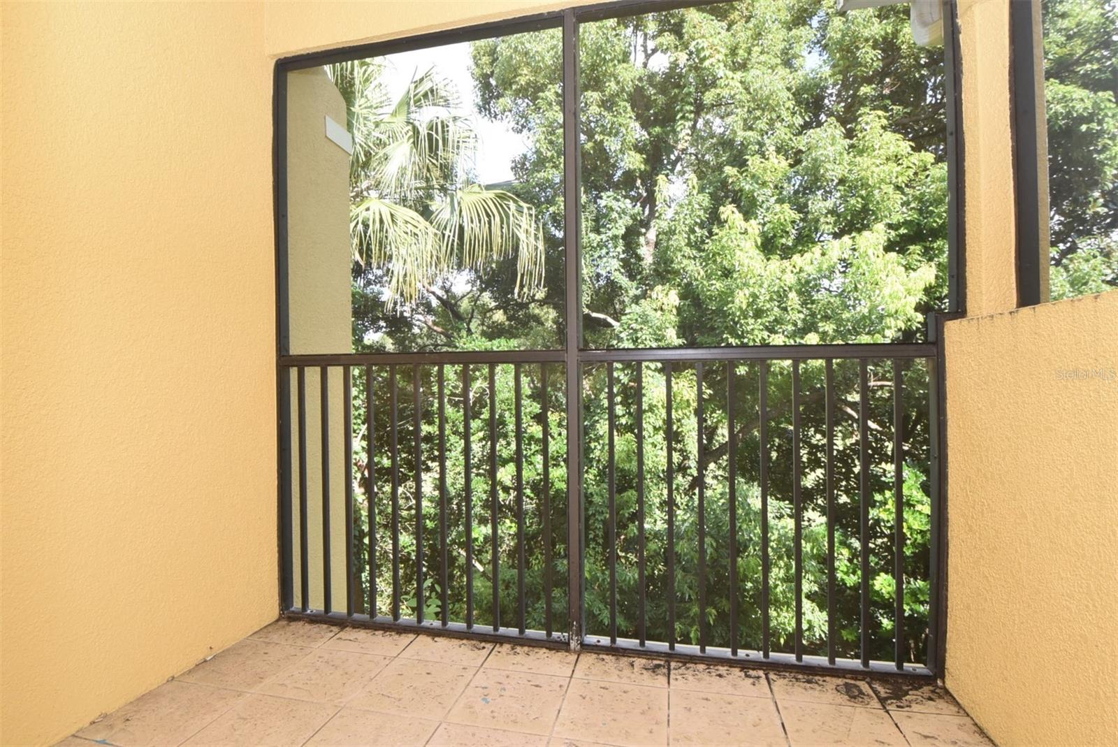 VILLAS AT DEER RUN - Residential Lease