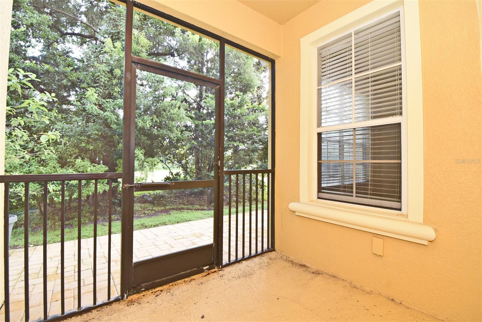 VILLAS AT DEER RUN - Residential Lease