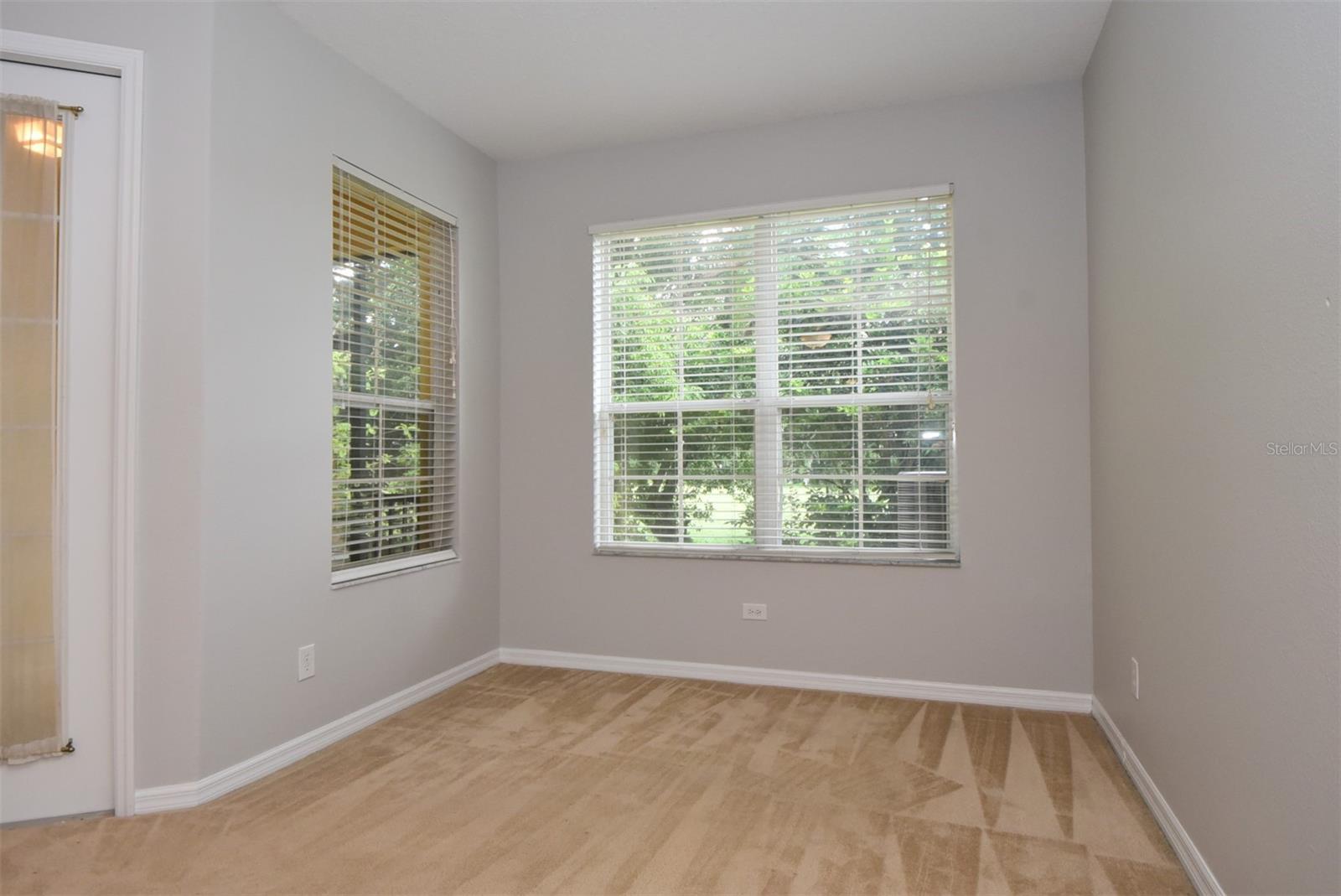 VILLAS AT DEER RUN - Residential Lease