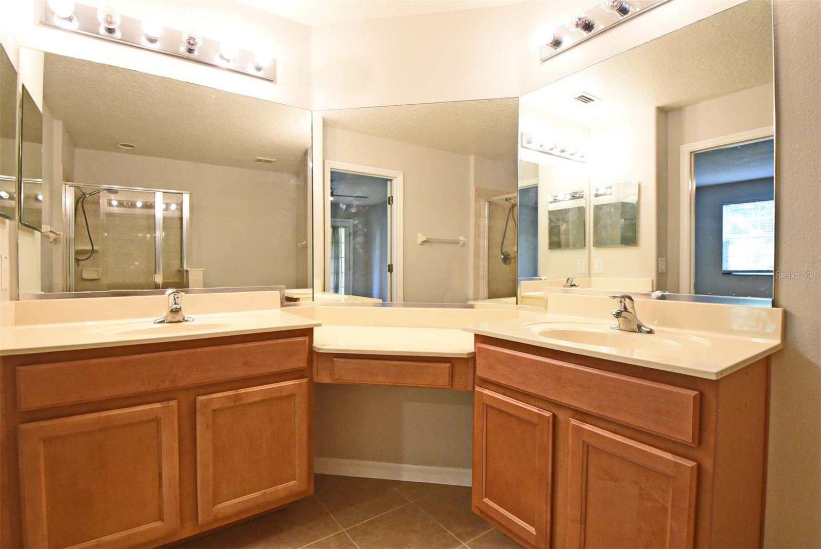 VILLAS AT DEER RUN - Residential Lease