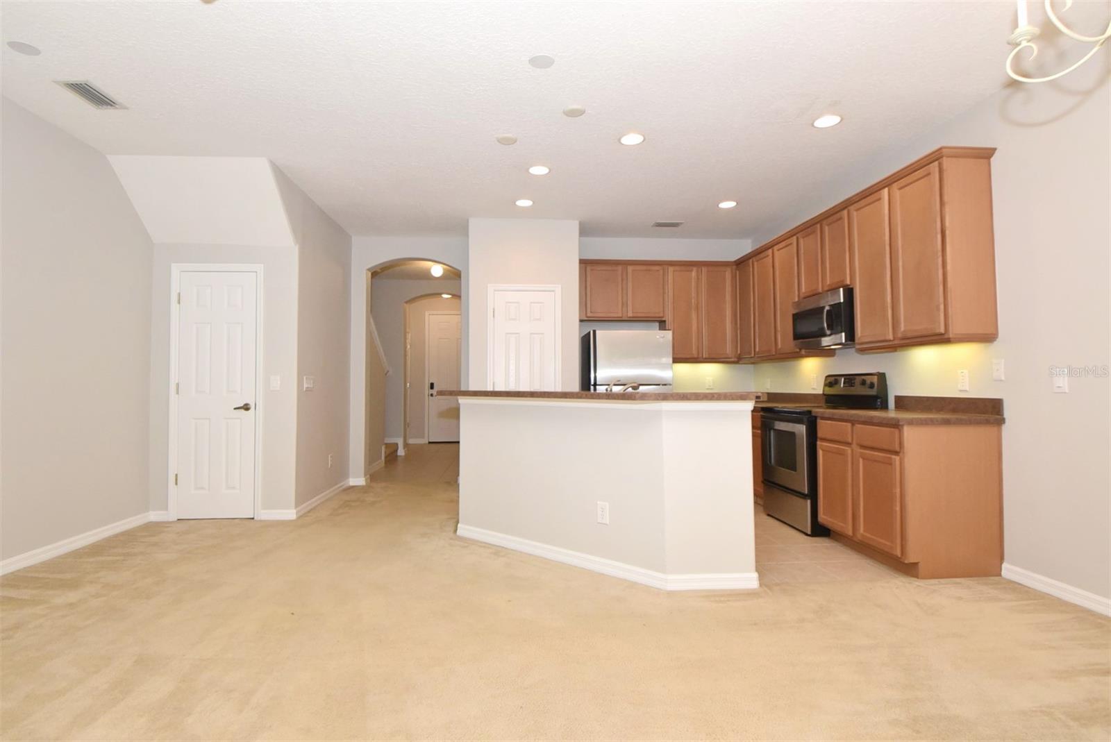 VILLAS AT DEER RUN - Residential Lease