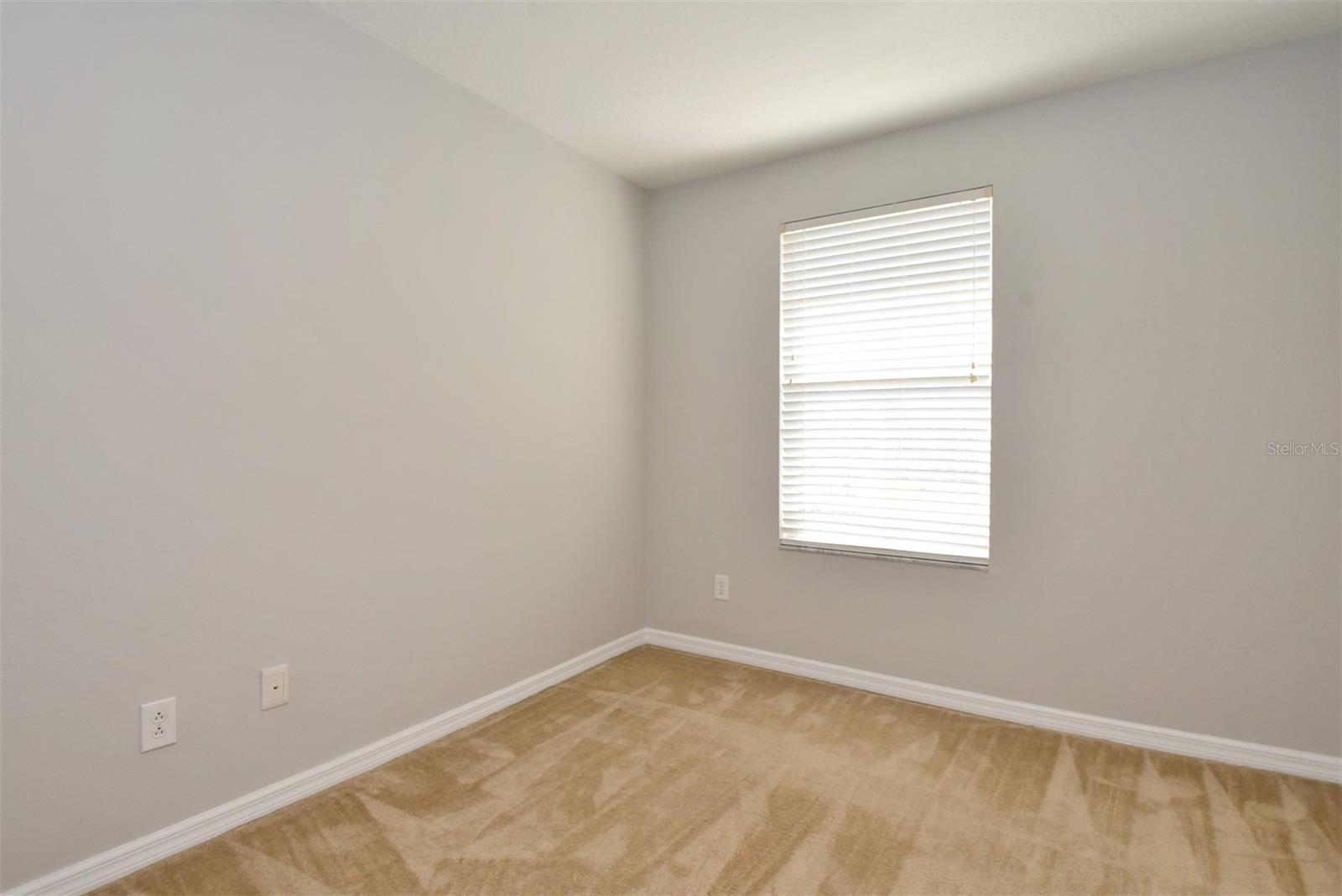 VILLAS AT DEER RUN - Residential Lease