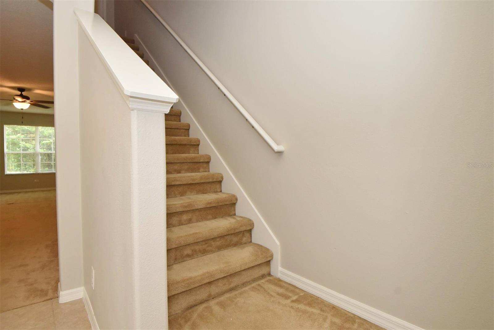 VILLAS AT DEER RUN - Residential Lease