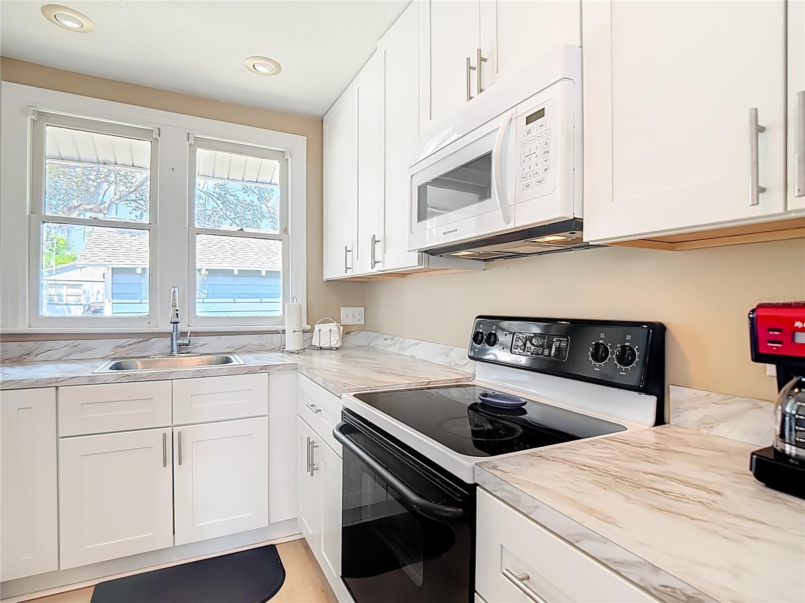 LENA VISTA SUB - Residential