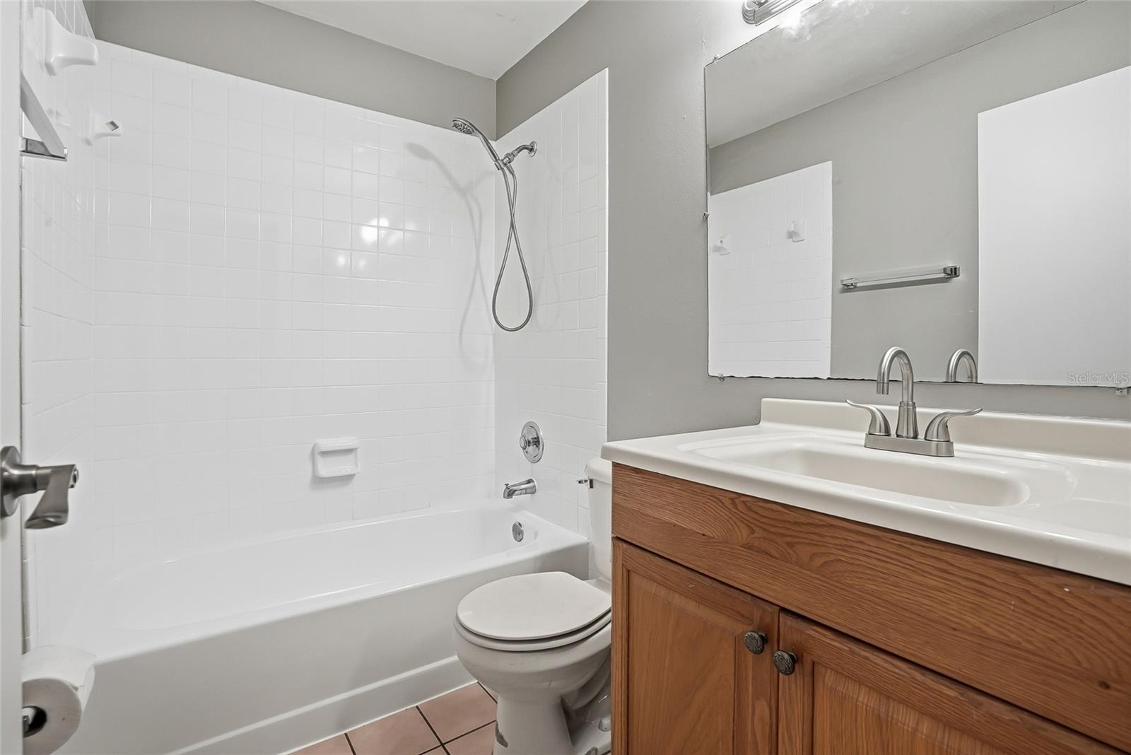 COUNTRYWAY PRCL B TRCT 1 PH - Residential