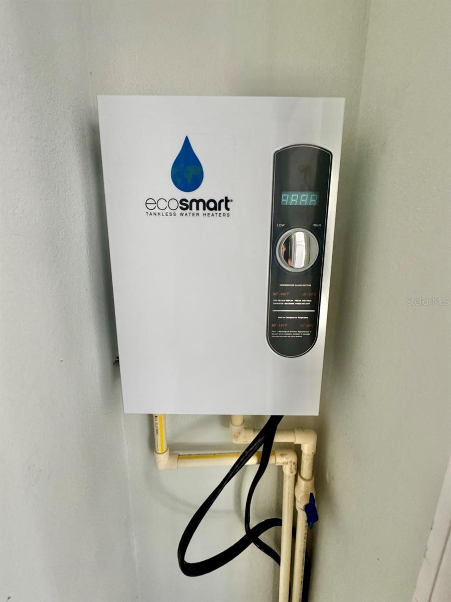 BUCK HILL - Residential