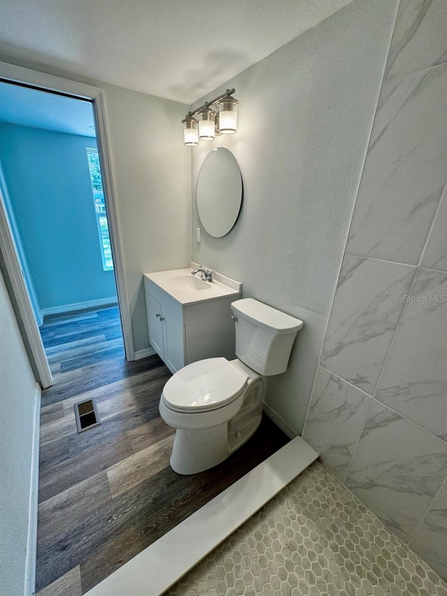 BUCK HILL - Residential