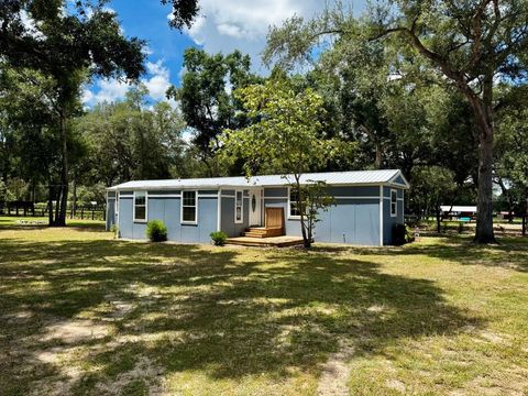 Photo of 23939 NE 121st Lane, Salt Springs, FL 32134 (MLS # OM706965)