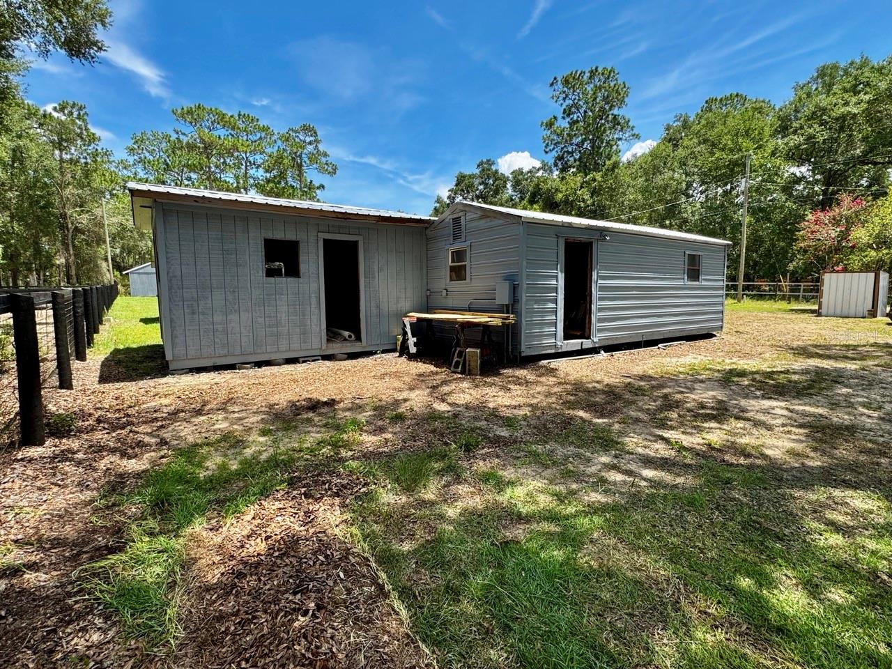 BUCK HILL - Residential