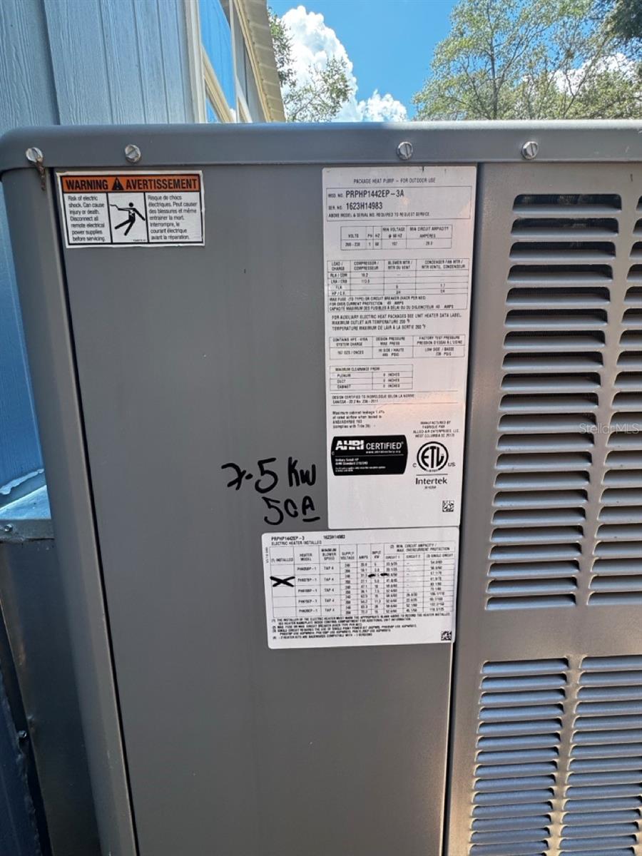 BUCK HILL - Residential