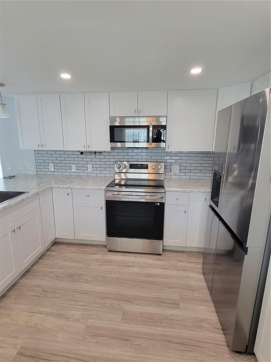 SENATE MANOR UNREC - Residential