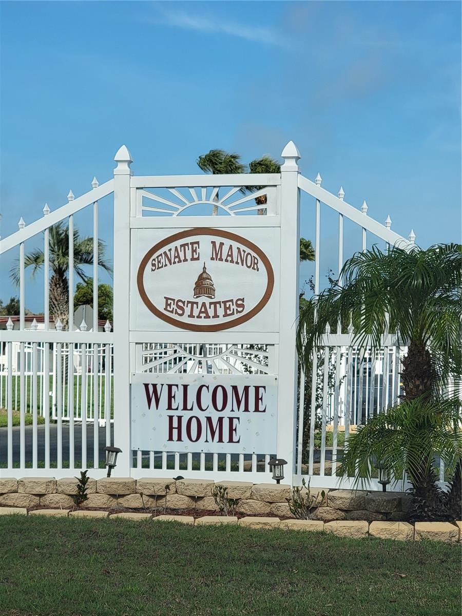 SENATE MANOR UNREC - Residential