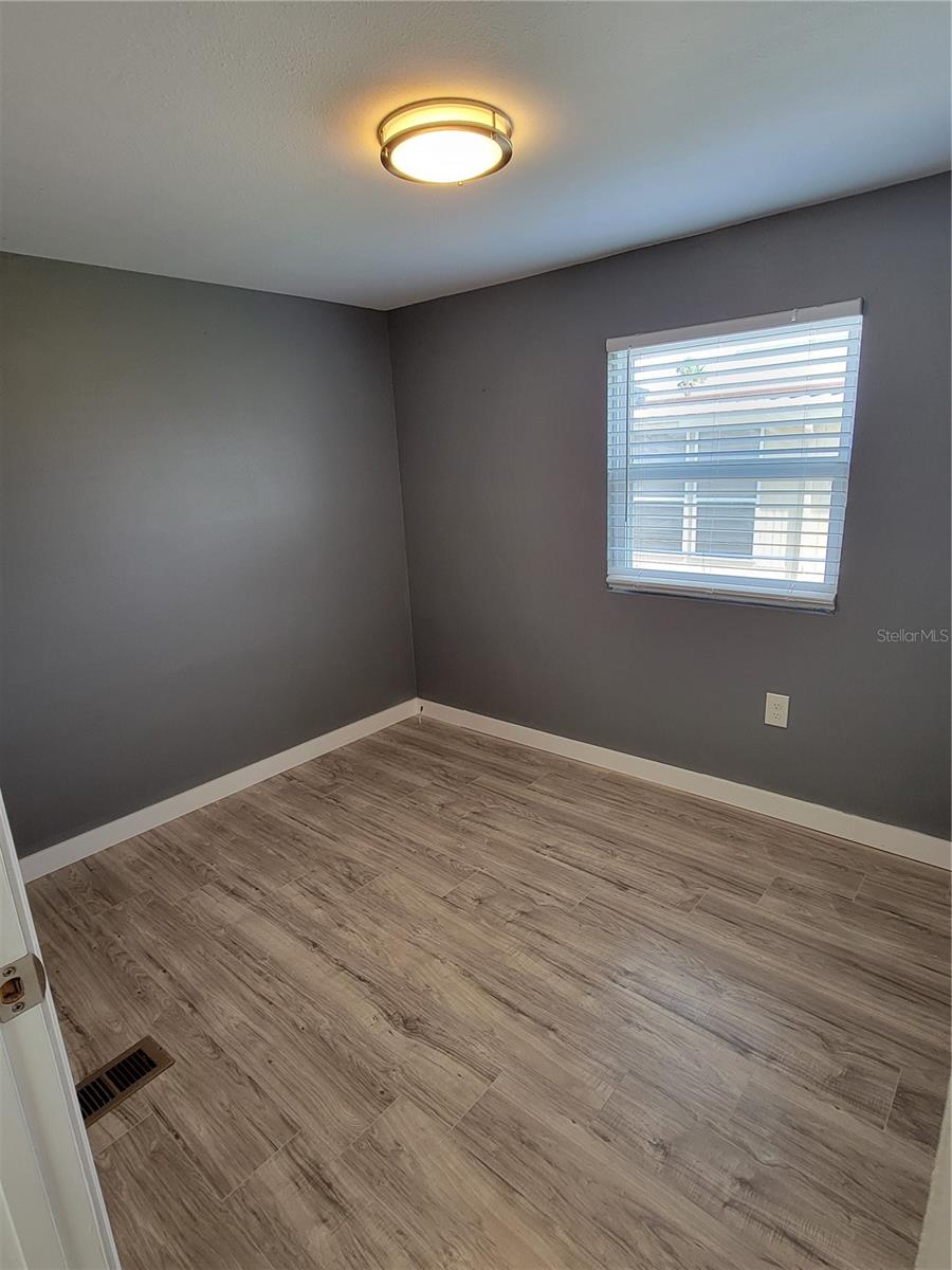 SENATE MANOR UNREC - Residential