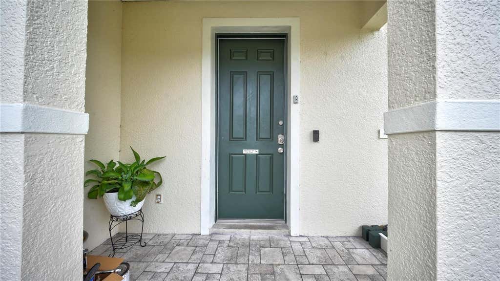 Photo of 405 Kettering Road, Davenport, FL 33897 (MLS # O6430637)